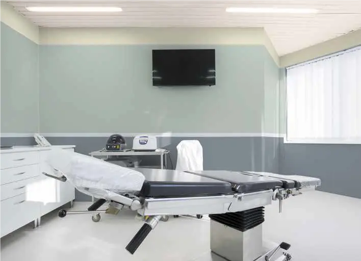 Với bảng màu Kết Nối, khu vực bệnh viện trở nên êm ả và có tác dụng trấn an cho tinh thần bệnh nhân, giúp họ cảm nhận được cảm giác hạnh phúc