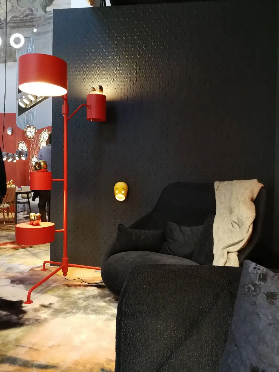 Tấm ốp tường 3D có thể tạo hiệu ứng 3D dễ dàng với ánh sáng, vô cùng đơn giản và sáng tạo