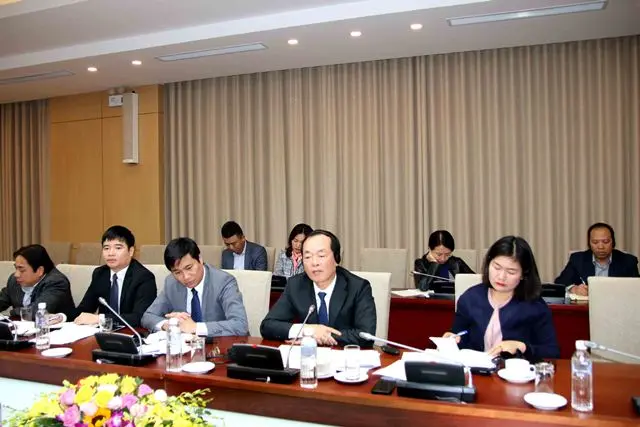 Bộ trưởng Phạm Hồng Hà phát biểu tại buổi làm việc