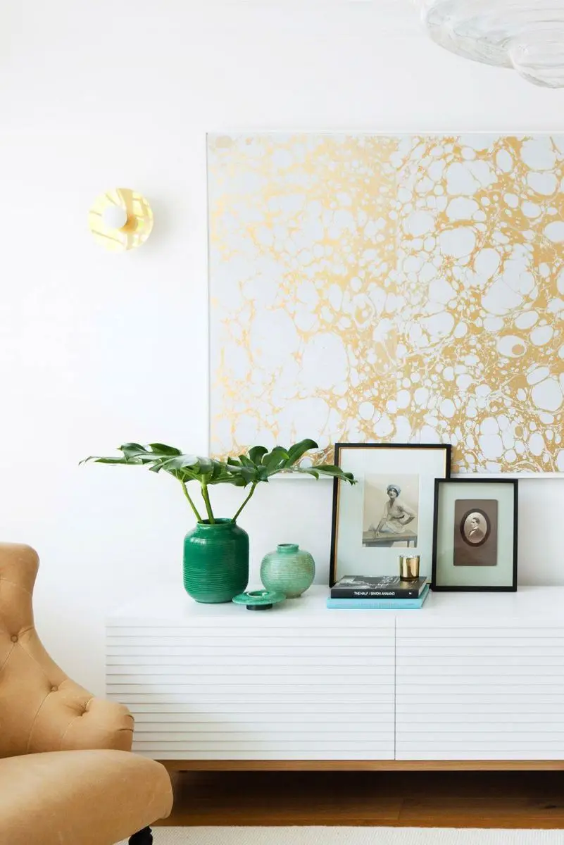 Hô biến giấy dán tường trở thành một bức tranh