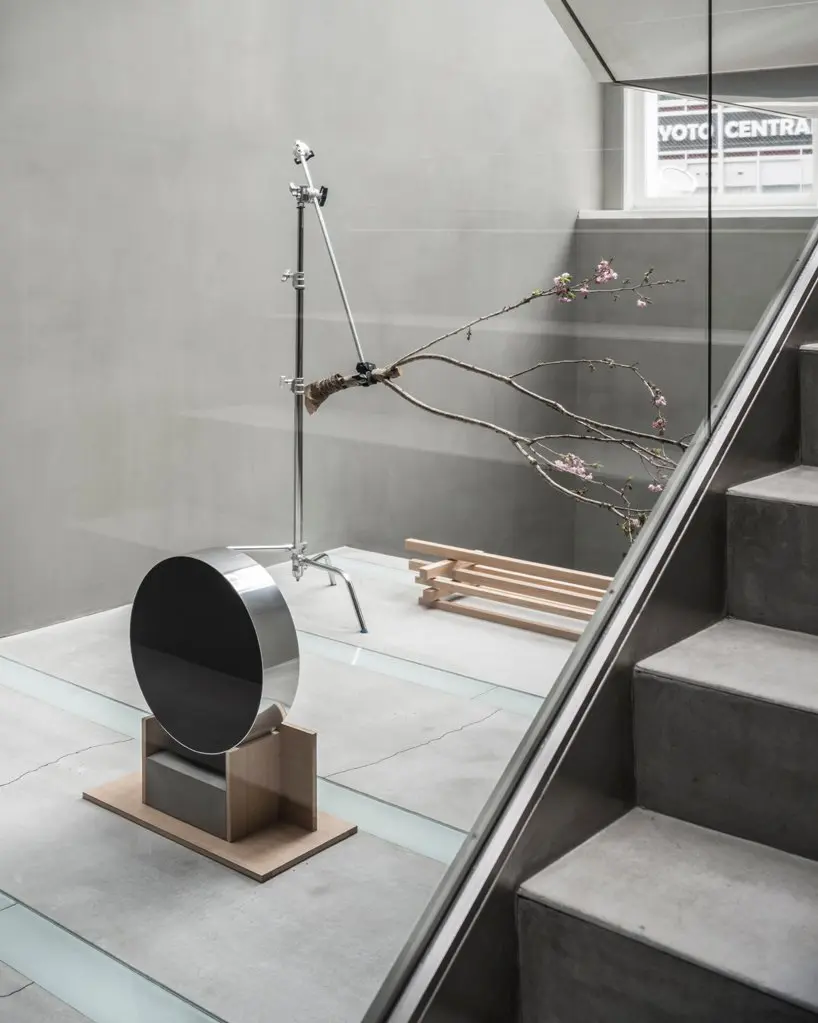 yusuke-seki-bang-and-olufsen-pop-up-store-kyoto-designboom-3