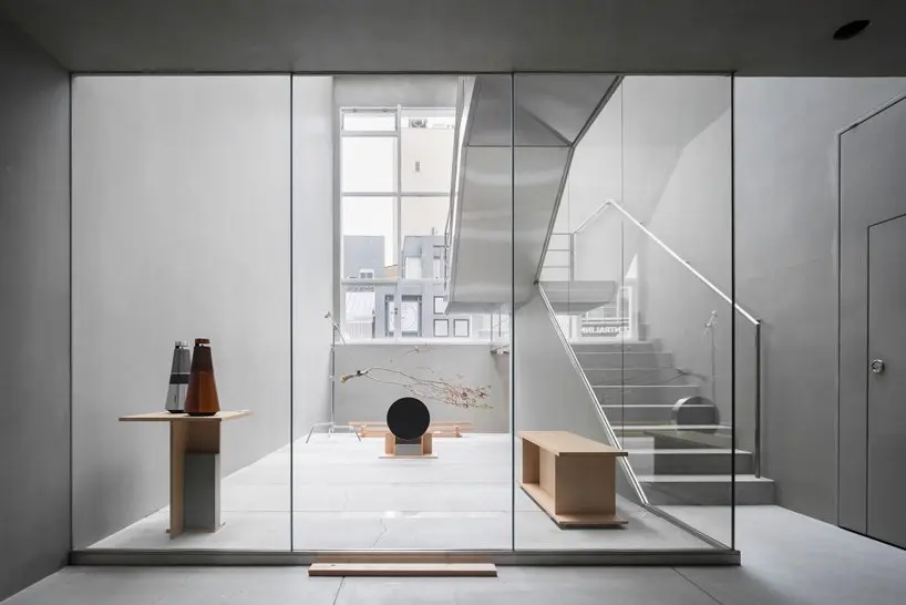 yusuke-seki-bang-and-olufsen-pop-up-store-kyoto-designboom-4