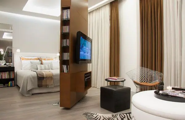 Tường treo TV kiêm tủ sách thông minh giúp tiết kiệm diện tích