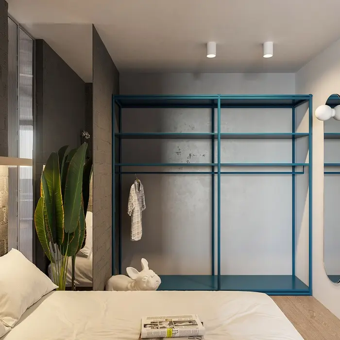 Chiếc tủ quần áo cách điệu được bố trí để tạo độ thoáng của không gian