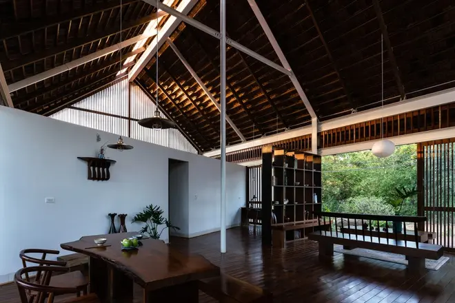 Không gian sinh hoạt chung của YT House khá rộng rãi