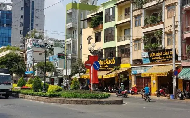 Giá thuê mặt bằng BĐS thương mại tại TPHCM tăng cao, nhiều chủ nhà hàng, cafe…lao đao