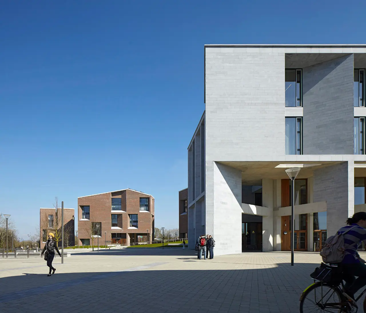 Trường Y, Đại học Limerick (Ảnh chụp bởi Dennis Gilbert)