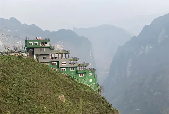 Cục Di sản Văn hóa đề nghị xử lý công trình Panorama trên đèo Mã Pì Lèng