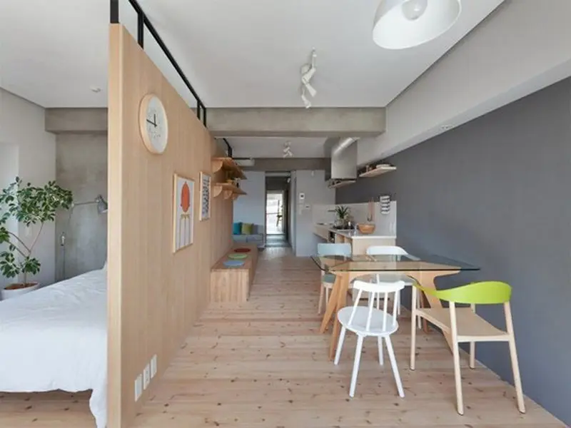 Chất liệu này với mẫu mã, màu sắc vô cùng đa dạng và phong phú, khả năng chống nước và kháng ẩm cực tốt giúp đảm bảo chất lượng cũng như độ bền của sản phẩm theo thời gian