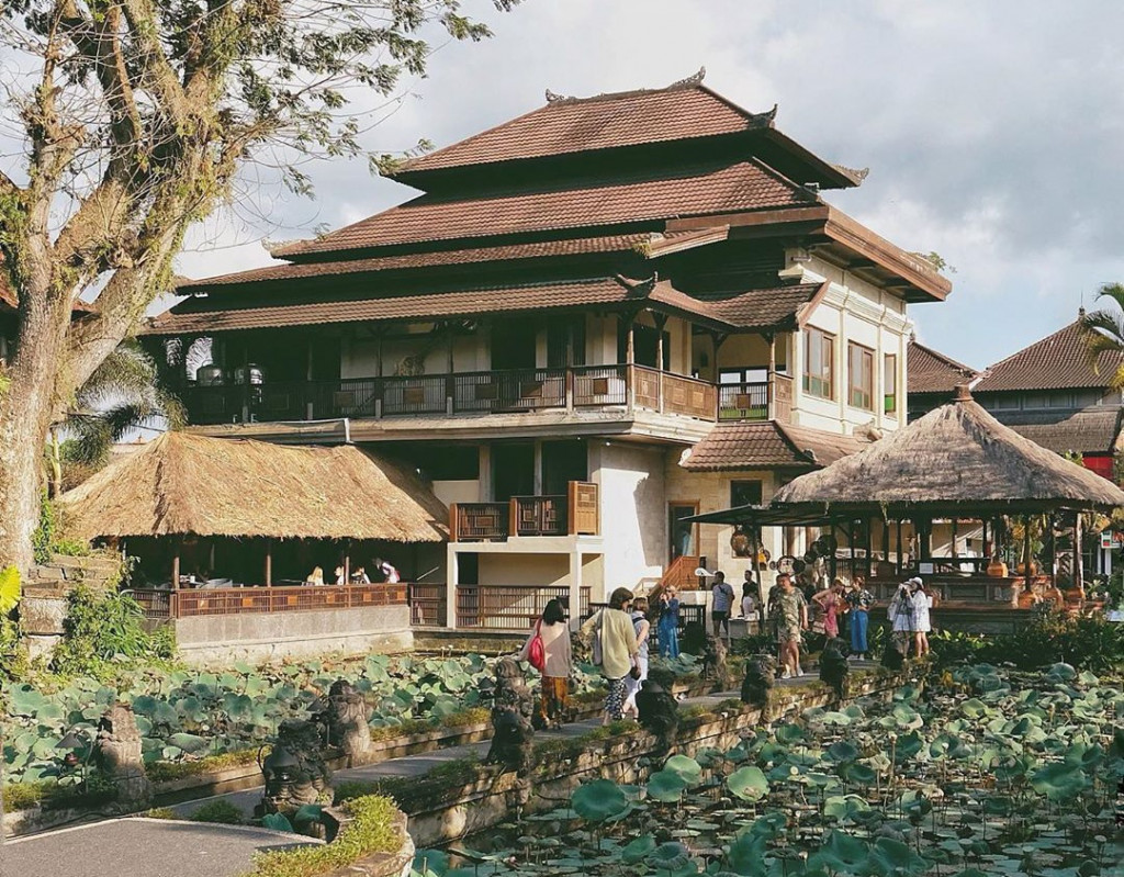 Mục sở thị 5 cửa hàng Starbucks Coffee đẹp nhất châu Á