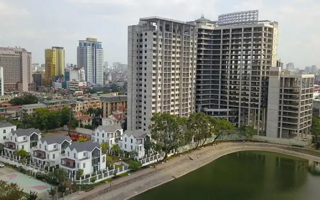 Tâm lý chờ “đáy” của người mua nhà đang khiến thị trường BĐS khó khăn hơn