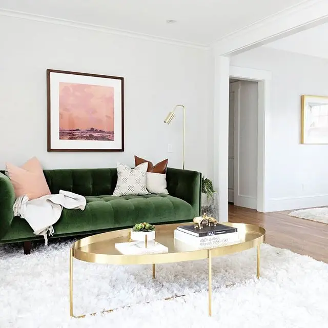 Sofa Cirrus có sự đàn hồi tốt, khiến bạn có thể ngồi cả ngày mà không bị mỏi lưng