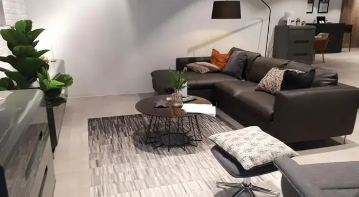 Nên kê ghế sofa phòng khách theo hướng phù hợp với từng bản mệnh của gia chủ