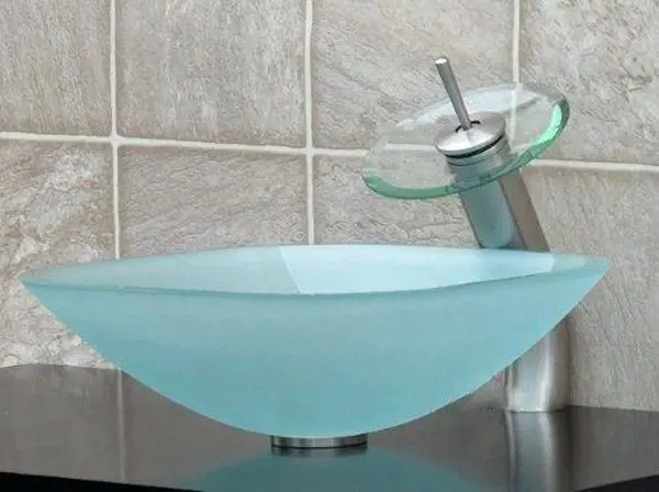 Bồn rửa là sự bổ sung hoàn hảo cho phòng tắm mang chủ đề về biển