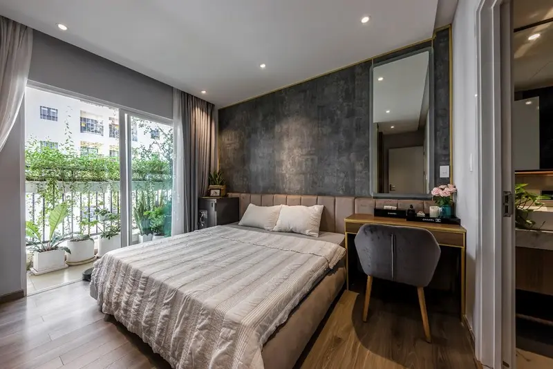 Phòng ngủ của bố mẹ và hai con được thiết kế liên thông với nhau
