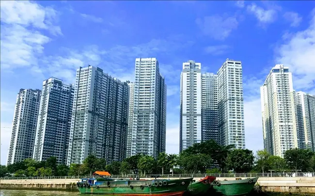 Có nên siết đầu tư bất động sản cao cấp?