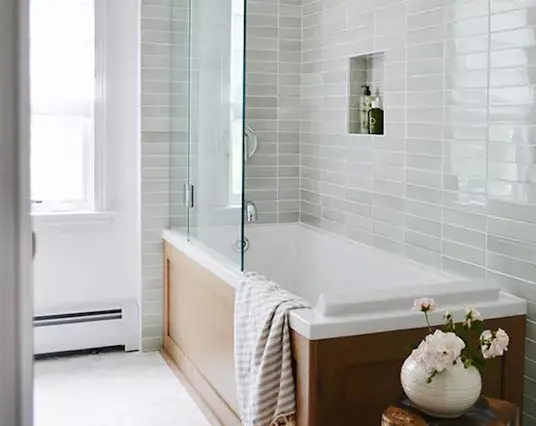 10 ý tưởng gạch ốp đẹp long lanh, đầy phong cách cho phòng tắm nhỏ