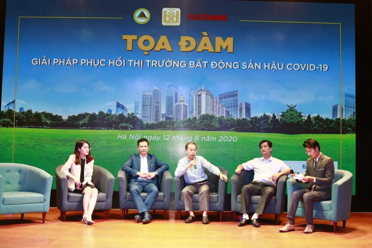 Các diễn giả tham gia tọa đàm