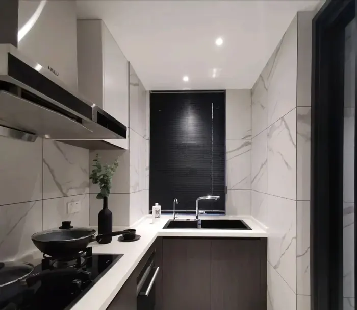 imgs.emdep.vn-Share-Image-2020-06-17-2a-ways-to-make-your-small-bto-hdb-kitchen-look-luxurious-spacious-094125108