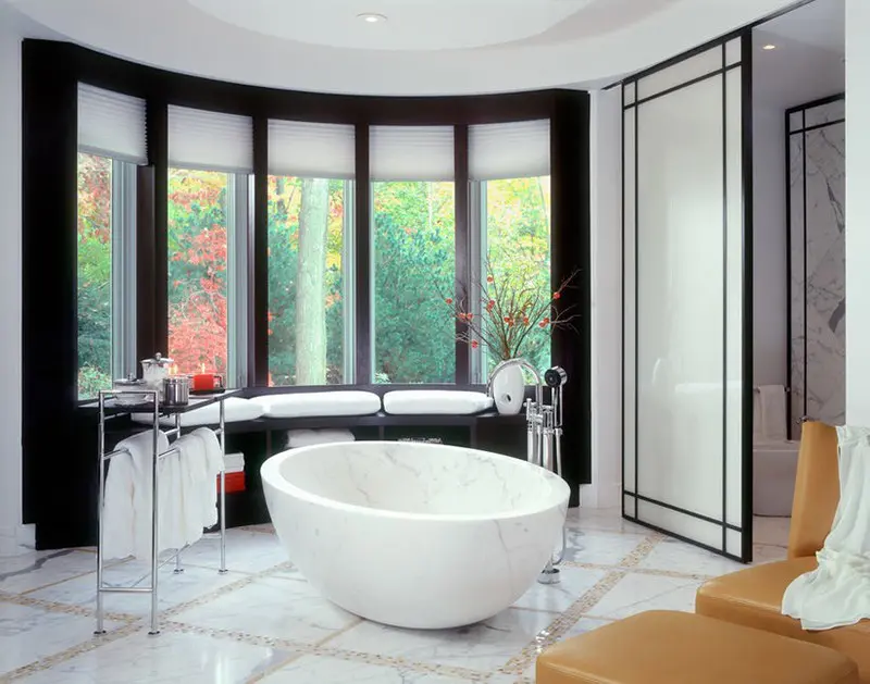 Mẫu bồn tắm được làm từ đá cẩm thạch vừa đẹp, vừa sang lại có tuổi thọ sử dụng lâu dài