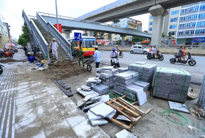 Hà Nội yêu cầu kiểm tra, đánh giá chất lượng đá lát vỉa hè