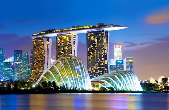 Khu nghỉ dưỡng Marina Bay Sands ở Singapore. Ảnh: Agoda.