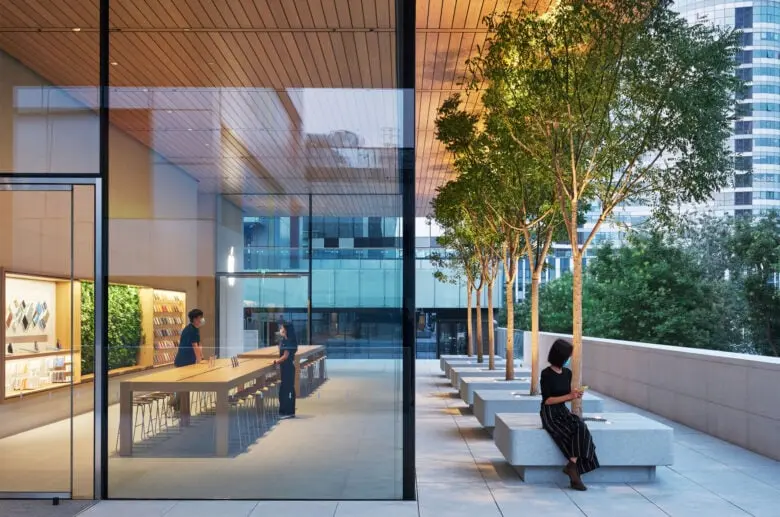 Apple_Sanlitun-Beijing-opening-exterior-and-interior-07162020-780x517