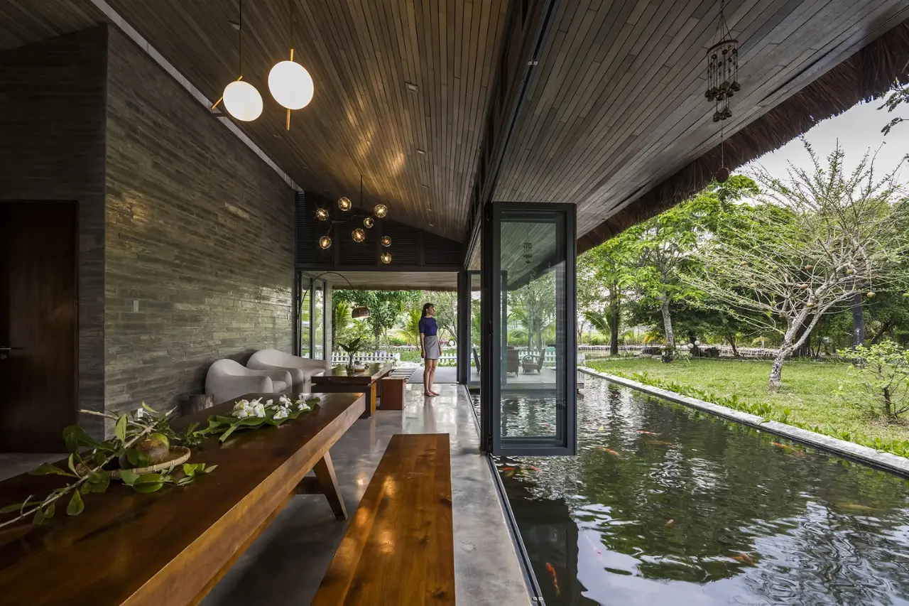 01-CTA-Am_house-in_10