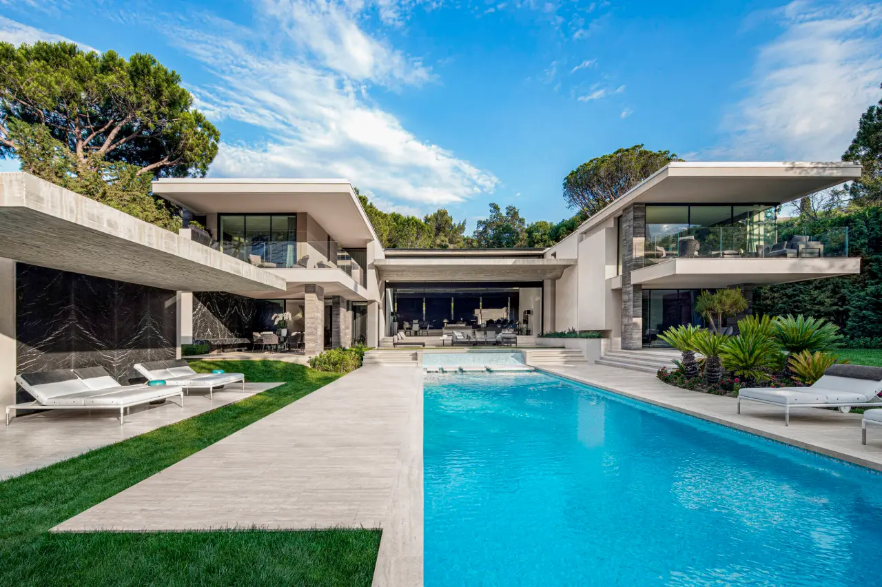 Le Pine House