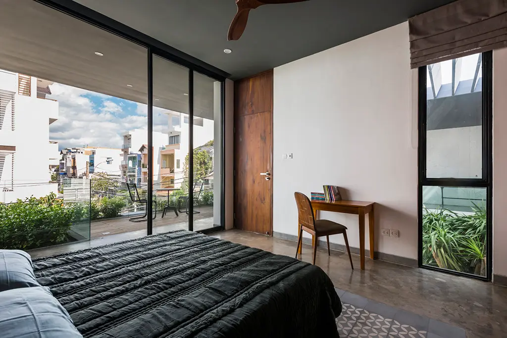 Patio-house-ngoi-nha-co-san-trong-mo-18