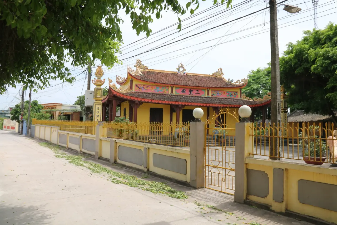 Đình làng được xây dựng từ nguồn vốn huy động xã hội hóa