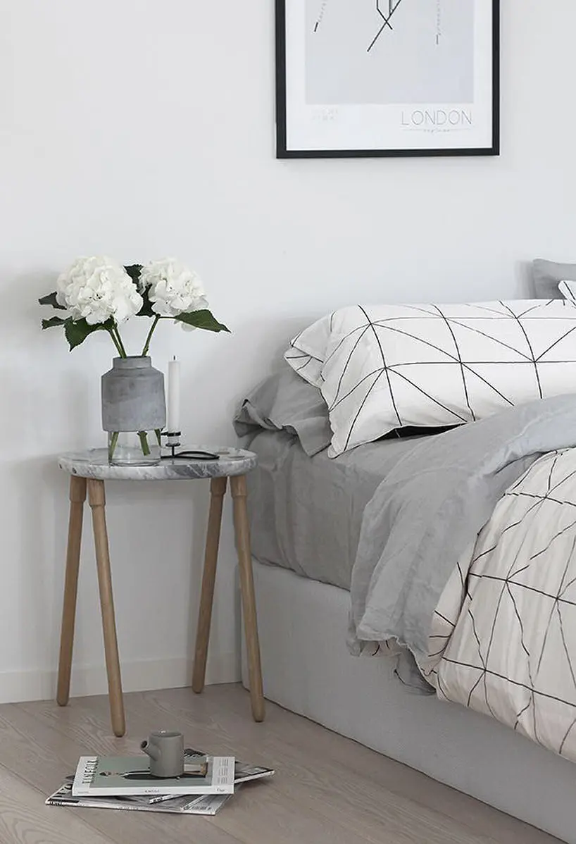 Những món đồ nội thất góc cạnh tròn sẽ phù hợp hơn với những phòng ngủ và cũng giúp lối đi rộng hơn