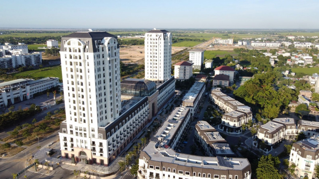 Khai thác kiến trúc vùng Trung bộ và sử dụng kỹ thuật, công nghệ vật liệu mới