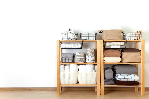 Việc sắp xếp các đồ dùng có cùng chức năng với nhau giúp tiết kiệm không gian sống, đồng thời tăng giá trị sử dụng