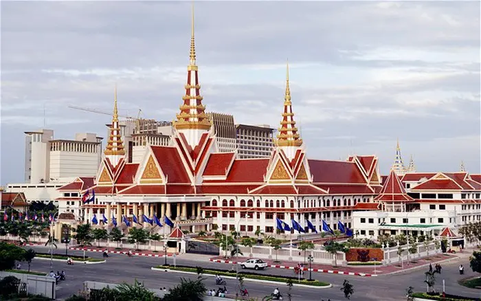 toa-nha-quoc-hoi-campuchia-giaoducvietnam