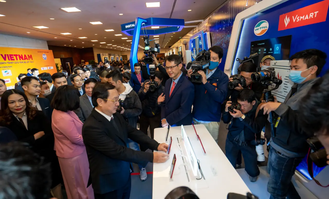 Anh 1