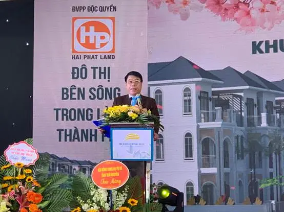 Ông Vũ Văn Trường Chủ tịch HĐQT kiêm Tổng giám đốc Công ty Cổ phần Đầu tư Xây dựng Thiên Lộc phát biểu tại buổi lễ ra mắt dự án Mỏ Bạch Centrall Hill