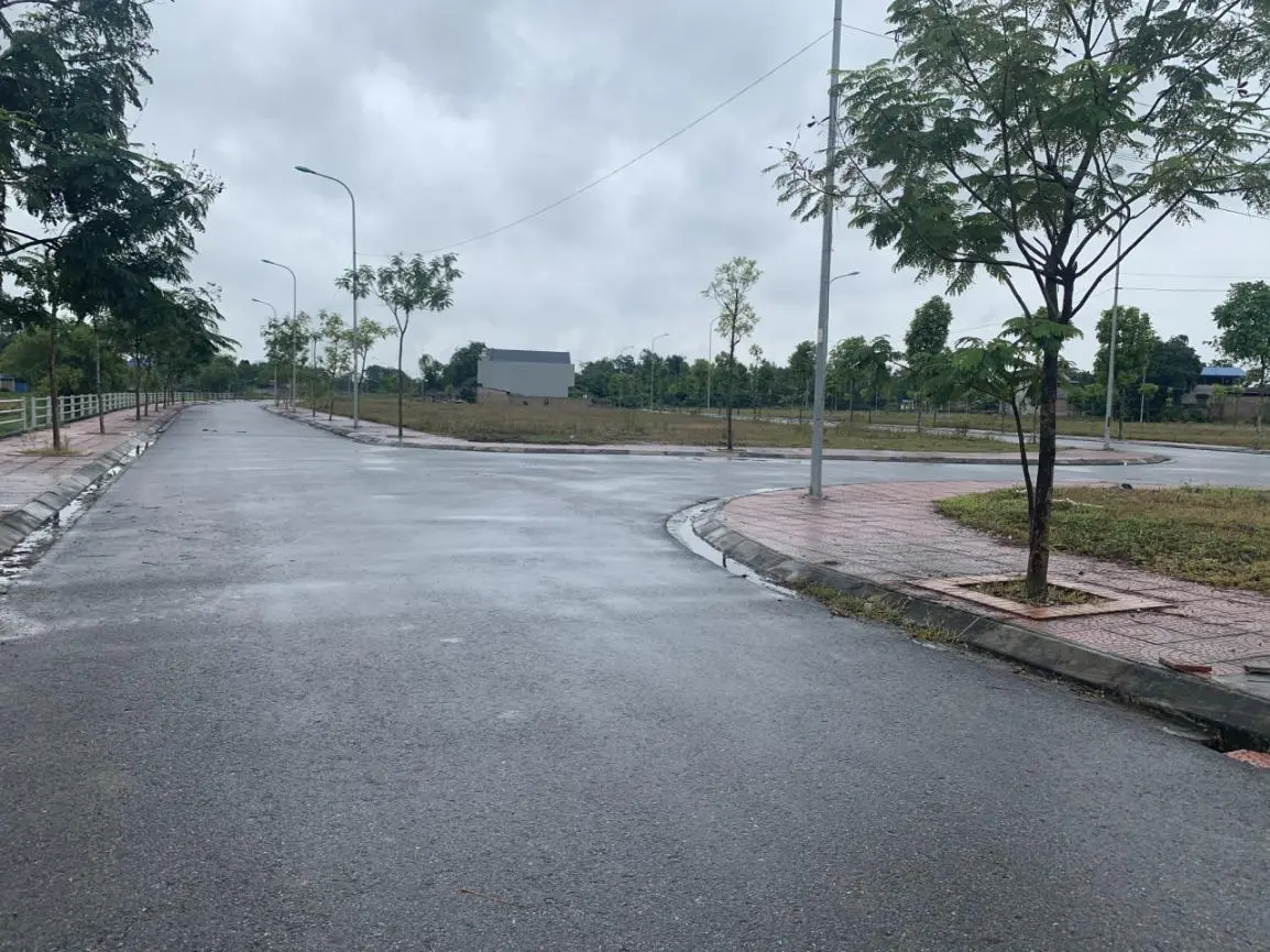Cả hai dự án do Công ty Thiên Lộc làm chủ đầu tư đều đã hoàn thành hơn 90% hạ tầng và đã bắt đầu triển khai cấp sổ đỏ sở hữu lâu dài cho khách hàng