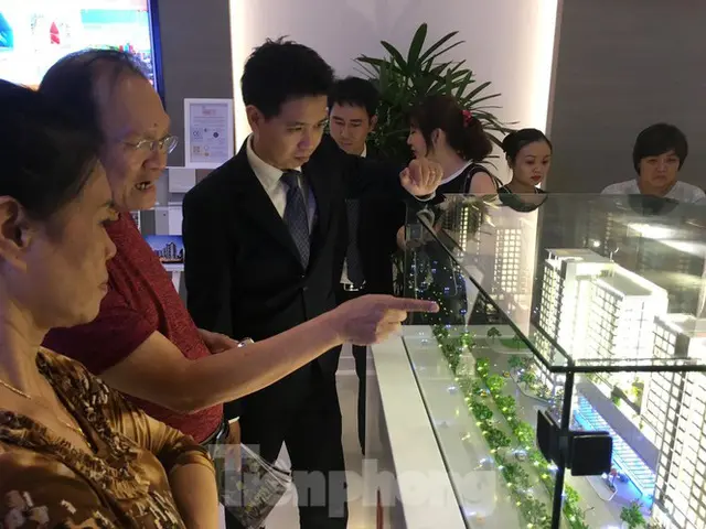 Giá bất động sản đang không phản ánh giá trị thật, tiềm ẩn “bong bóng” và nguy cơ vỡ “bong bóng” lớn