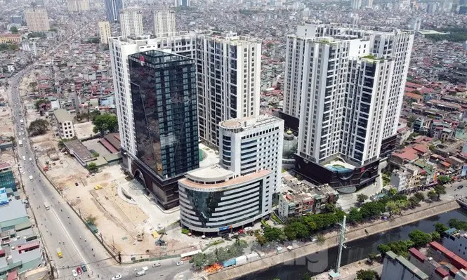 Thanh tra Bộ Xây dựng kiểm tra loạt công trình sai phép ở Hà Nội