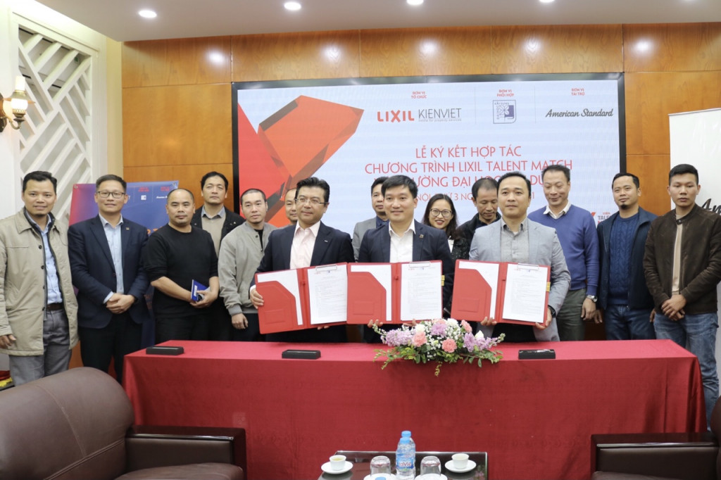 Lễ ký kết thỏa thuận hợp tác chương trình LIXIL Talent Match giữa Trường Đại học Xây dựng, Công ty TNHH LIXIL Việt Nam và Kiến Việt