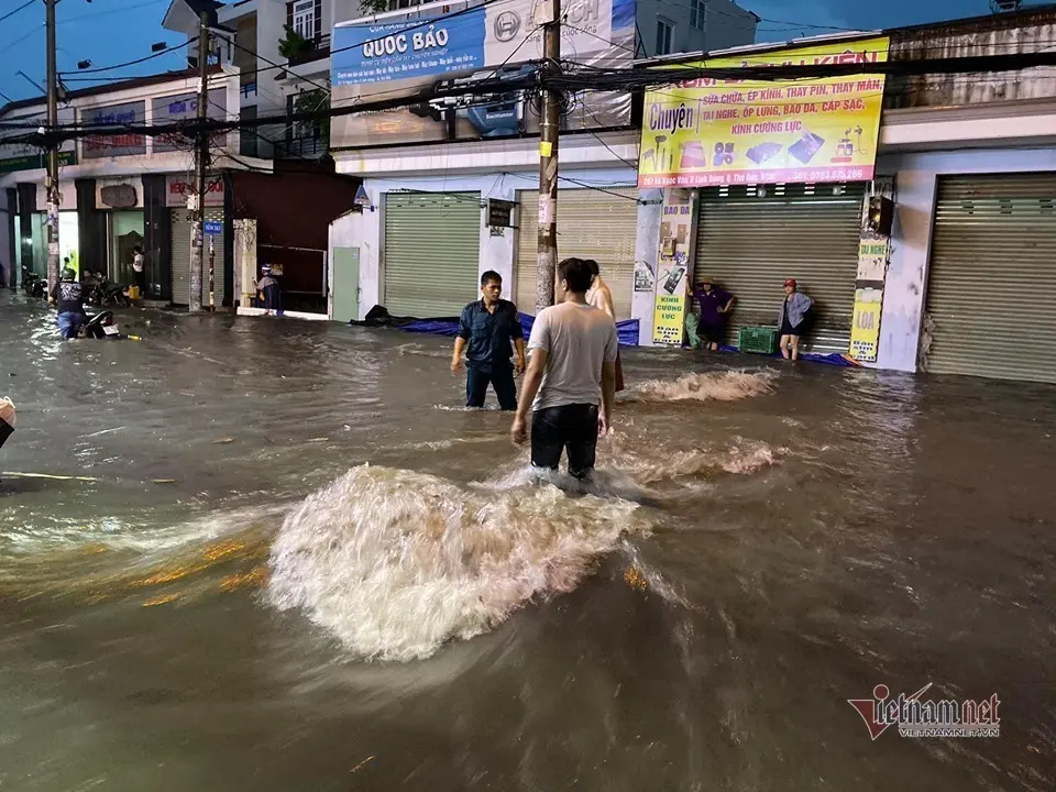 Hình ảnh ngập nước ở Thủ Đức mỗi khi có mưa lớn 