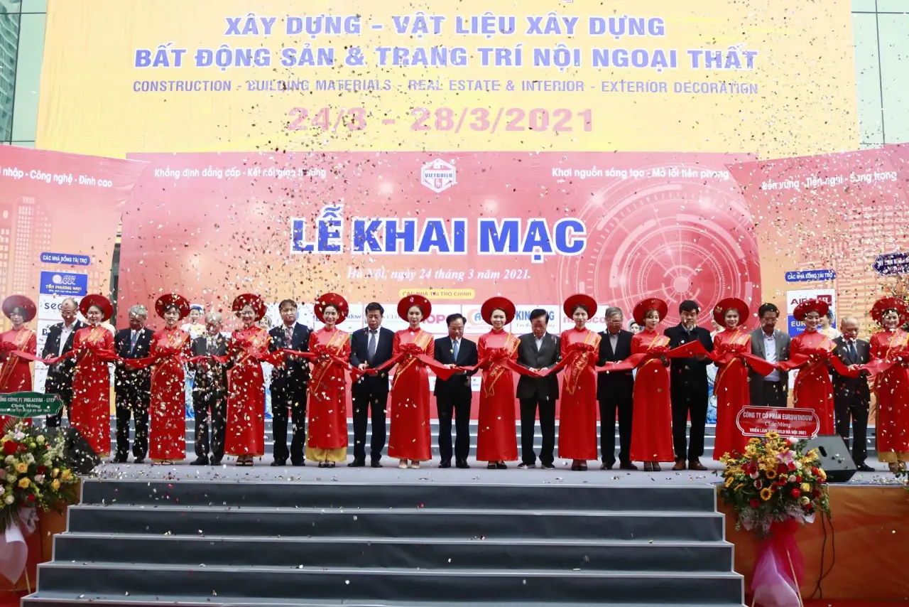 Khai mạc Triển lãm quốc tế VIETBUILD Hà Nội 2021