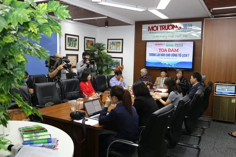 Quang cảnh buổi tọa đàm