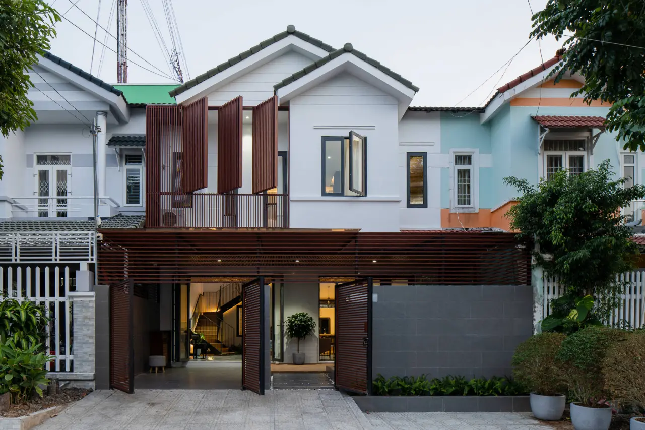 KG House vừa có nét chung vừa có nét riêng biệt, khác lạ so với những ngôi nhà xung quanh