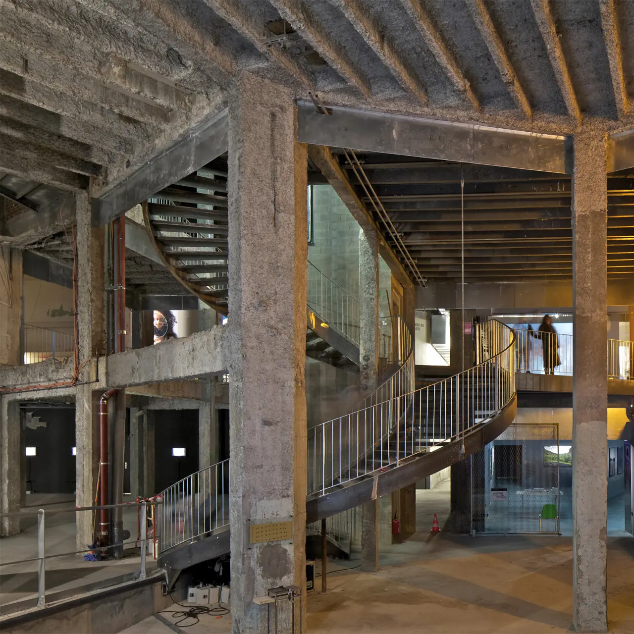 lacaton-vassal-key-projects-architecture_dezeen_1704_col_8