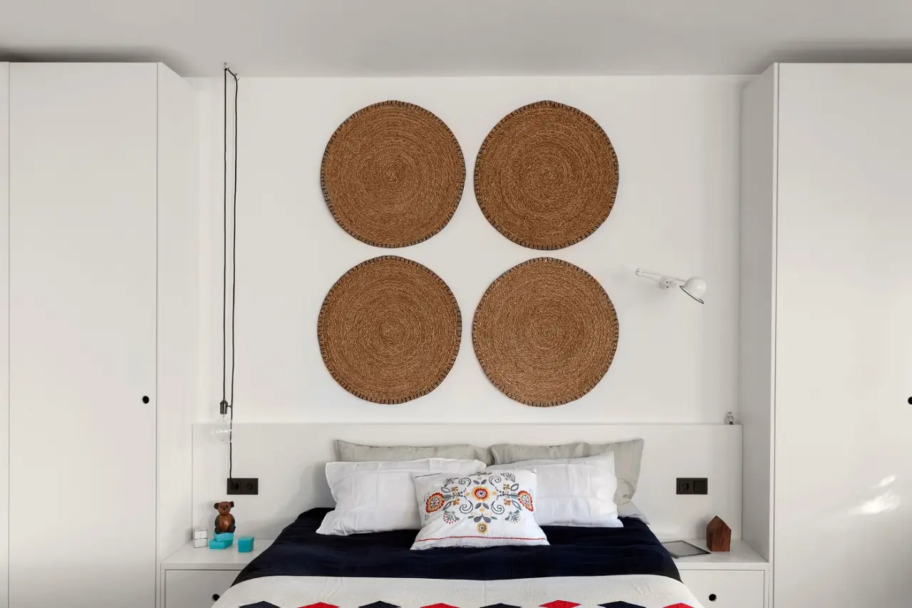 round-bedroom-decor