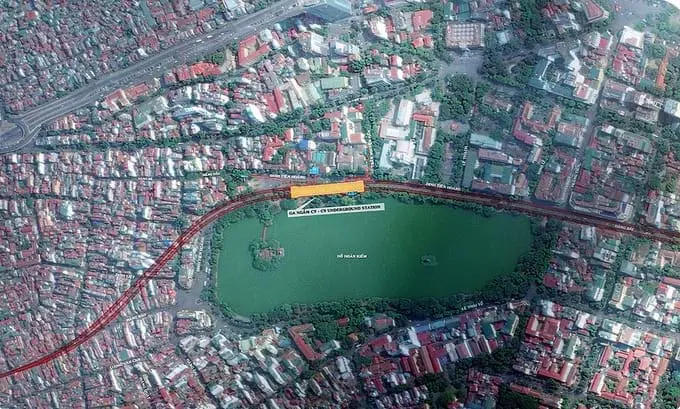 Vào tháng 3.2018, 6 bản vẽ phối cảnh chi tiết phương án tổng mặt bằng ga ngầm C9, tuyến đường sắt đô thị số 2 (đoạn Nam Thăng Long - Trần Hưng Đạo) được trưng bày tại Trung tâm thông tin văn hóa Hồ Gươm, số 2 Lê Thái Tổ, quận Hoàn Kiếm để lấy ý kiến người dân. Ảnh: Vnexpress