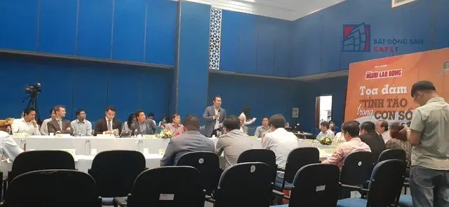 Theo các chuyên gia, cần có những giải pháp để ngăn chặn sốt đất và trách nhiệm thuộc chính về cơ quan quản lý. Ảnh Hạ Vy