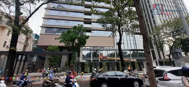 Các dự án căn hộ vị trí đắc địa ngay trung tâm TP vẫn là "hàng hiếm" được giới có tiền săn đón.Ảnh: Hạ Vy